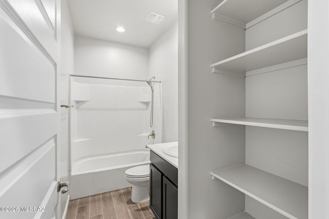 17101 W Gatling Road, Marana, AZ 85653