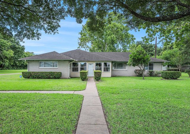 8822 Wald Road, Houston, TX 77034