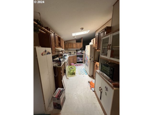 2315 5TH Ave, West Linn, OR 97068