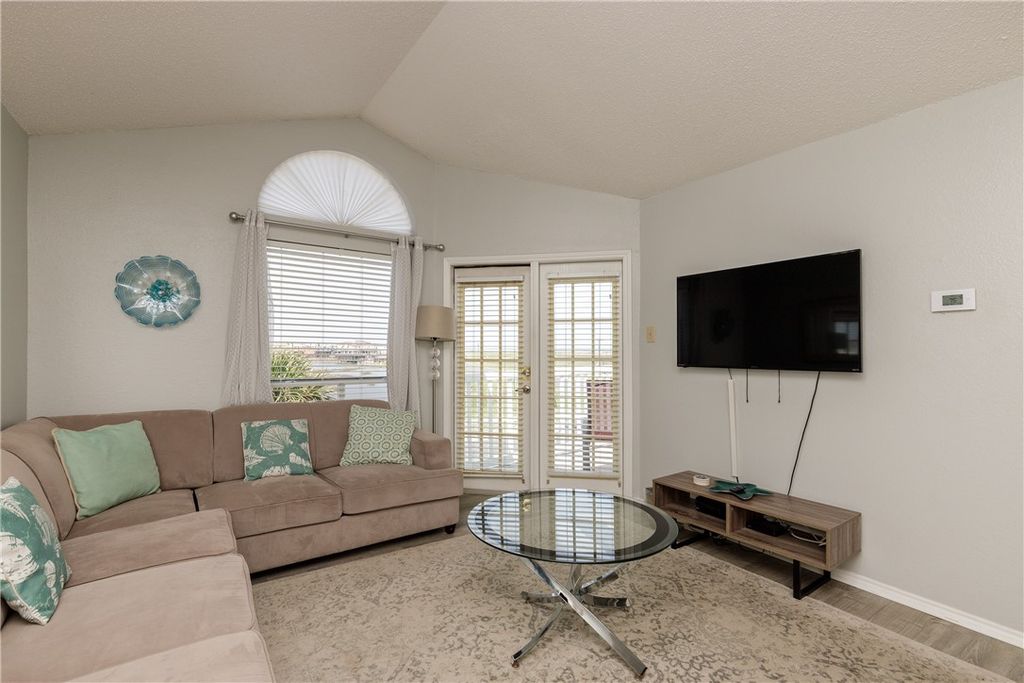 14721 Whitecap Blvd 327, Corpus Christi, TX 78418 — photo 3