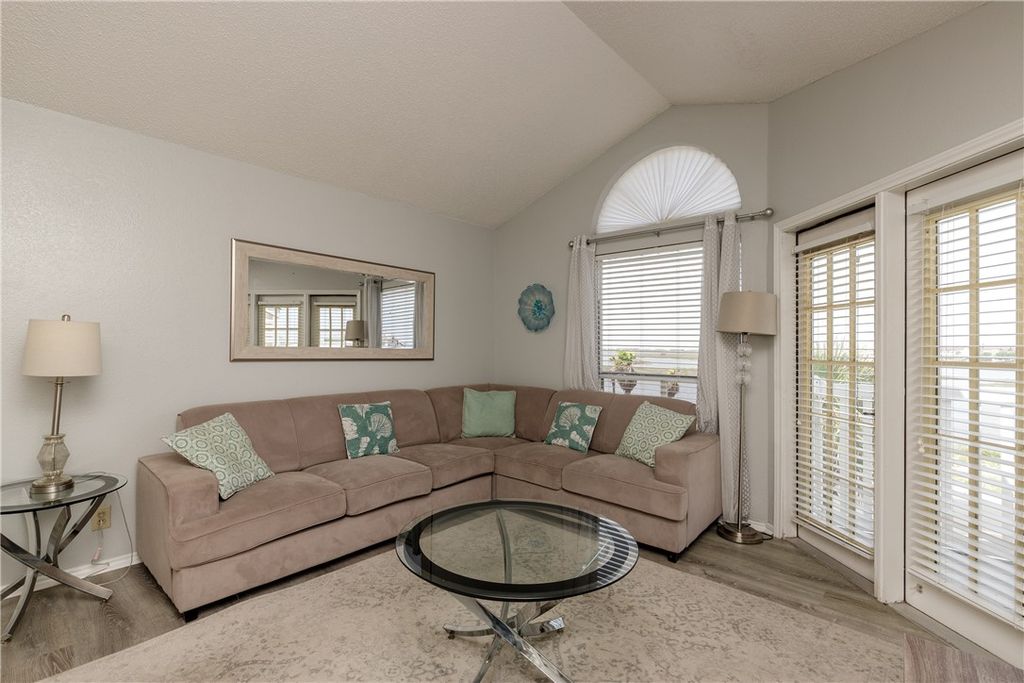 14721 Whitecap Blvd 327, Corpus Christi, TX 78418 — photo 4