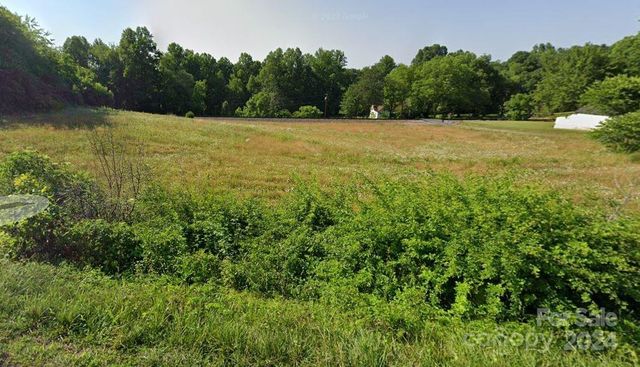 1305 Carbon City Road 3, Morganton, NC 28655