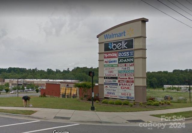 1305 Carbon City Road 3, Morganton, NC 28655