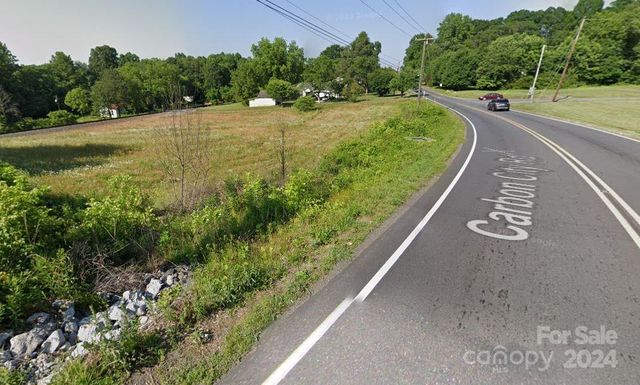 1305 Carbon City Road 3, Morganton, NC 28655
