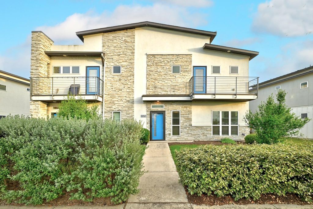 5517 Charles Merle DR B, Austin, TX 78747