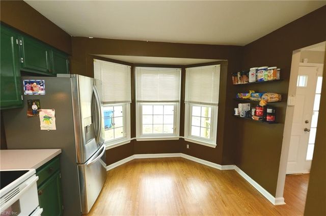 809 Christa CT, Virginia Beach, VA 23462