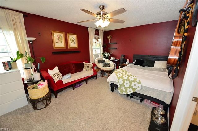 809 Christa CT, Virginia Beach, VA 23462