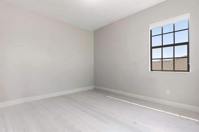 10271 Peninsula Place, Parkland, FL 33076