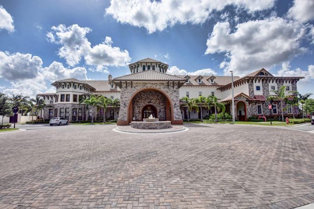 10271 Peninsula Place, Parkland, FL 33076