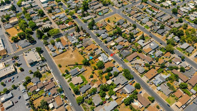 324 Sycamore Ave, Manteca, CA 95336