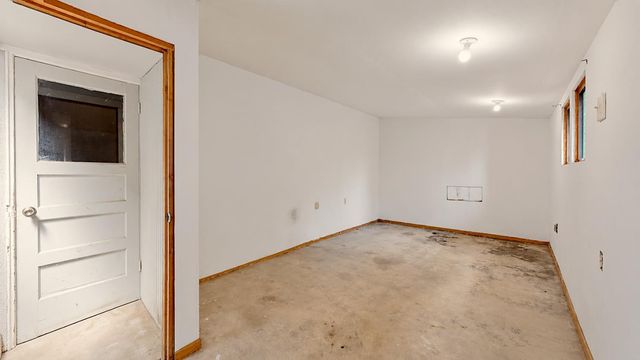 324 Sycamore Ave, Manteca, CA 95336