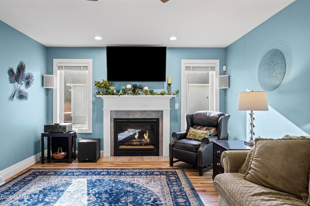 123 Halfmoon Drive, Guilderland, NY 12009