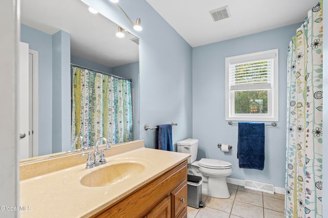 123 Halfmoon Drive, Guilderland, NY 12009