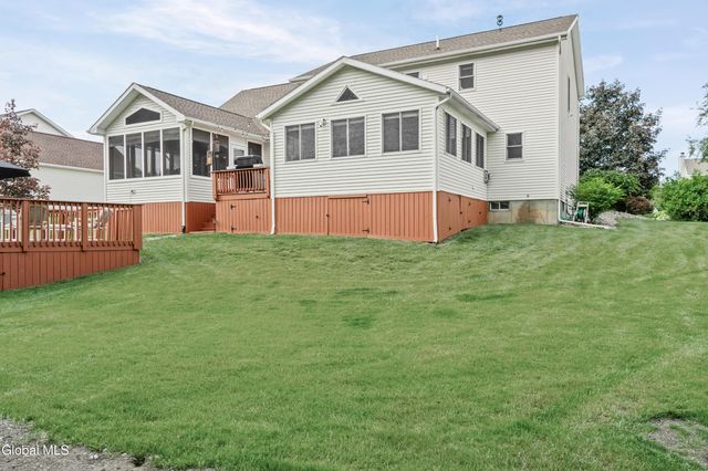 123 Halfmoon Drive, Guilderland, NY 12009