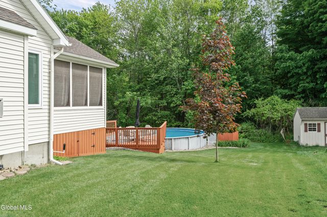 123 Halfmoon Drive, Guilderland, NY 12009