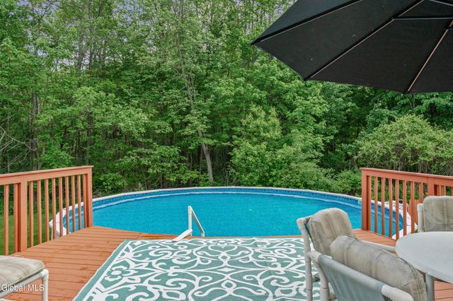 123 Halfmoon Drive, Guilderland, NY 12009