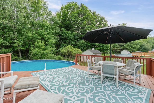 123 Halfmoon Drive, Guilderland, NY 12009