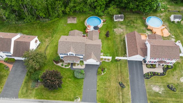 123 Halfmoon Drive, Guilderland, NY 12009