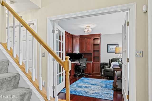 123 Halfmoon Drive, Guilderland, NY 12009