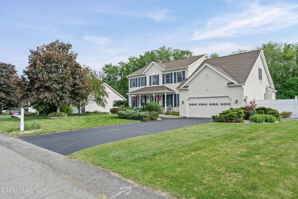 123 Halfmoon Drive, Guilderland, NY 12009