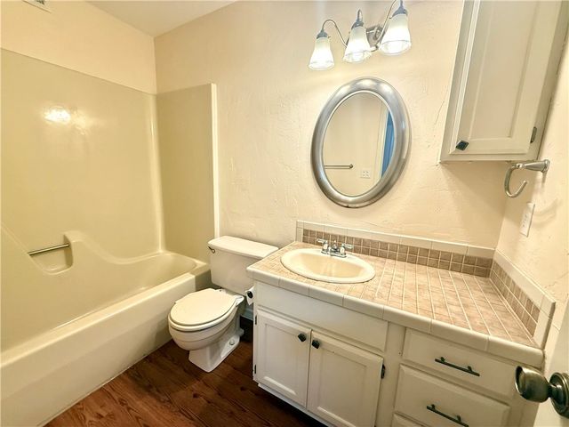 1711 N University Drive, Russellville, AR 72801