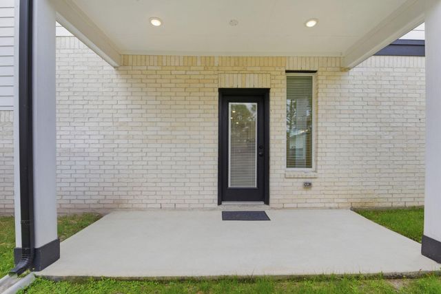 15155 Colorado Bend Park Drive, Cypress, TX 77433