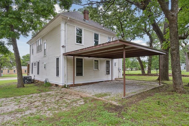 410 S Seminole Avenue, Okmulgee, OK 74447