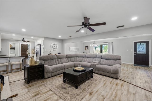 602 Gearner Drive, Winnsboro, TX 75494