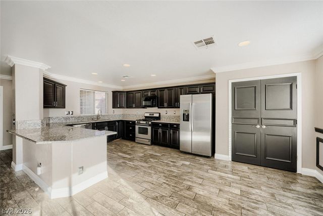 1620 Blooming Rose Street, Las Vegas, NV 89144