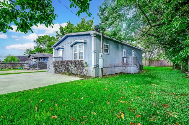 11313 Delman Street, Houston, TX 77093