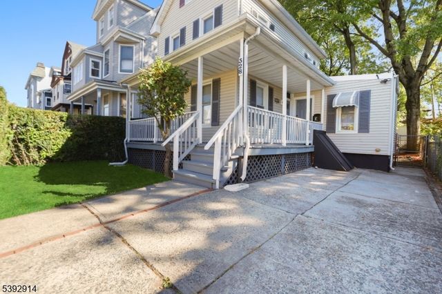 328 Halsted St, East Orange City, NJ 07018