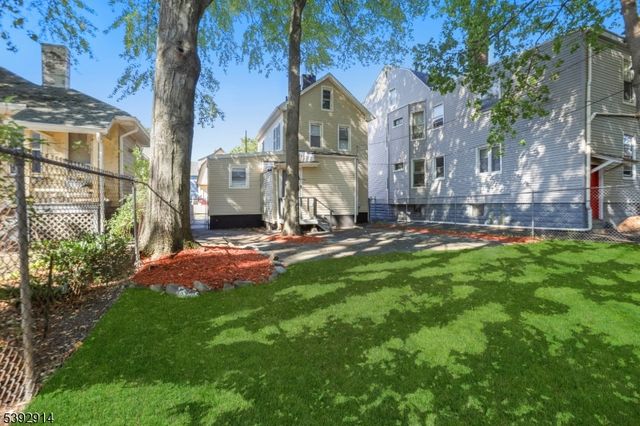 328 Halsted St, East Orange City, NJ 07018