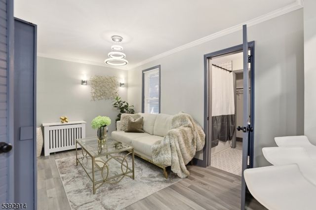 328 Halsted St, East Orange City, NJ 07018