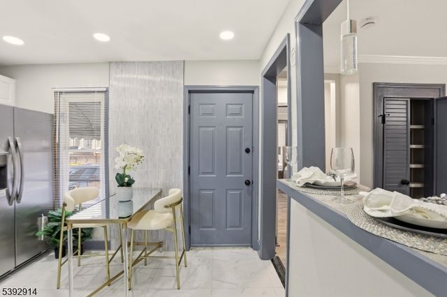 328 Halsted St, East Orange City, NJ 07018