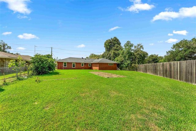 1107 Mitchell St Street, Lake Charles, LA 70607
