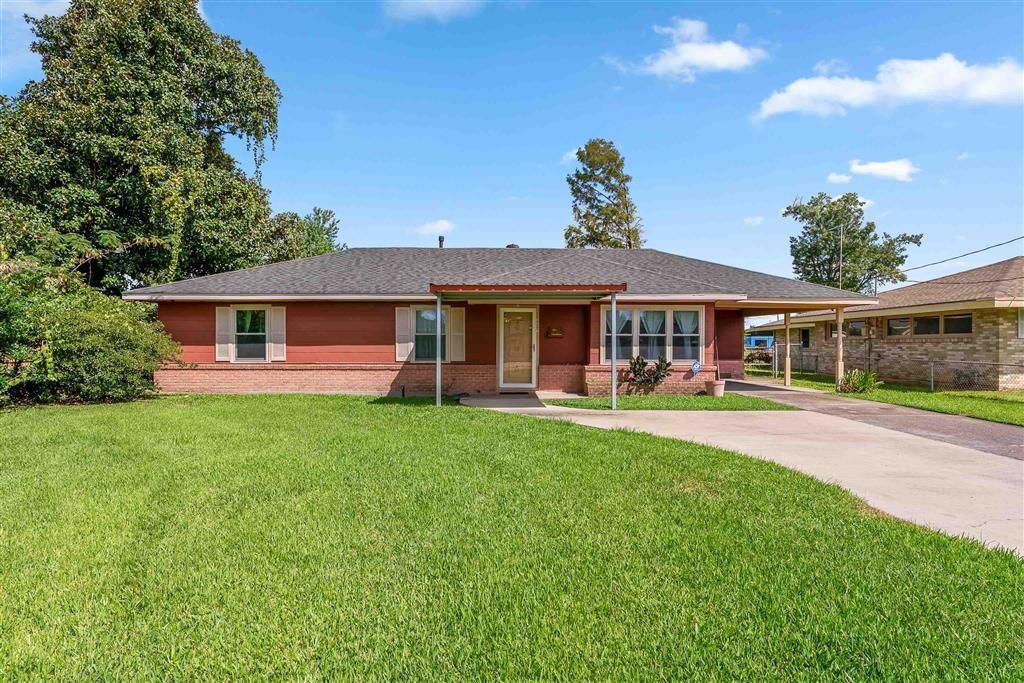 1107 Mitchell St Street, Lake Charles, LA 70607