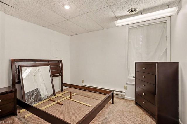 204 Ridgelea Court, Winston-salem, NC 27104