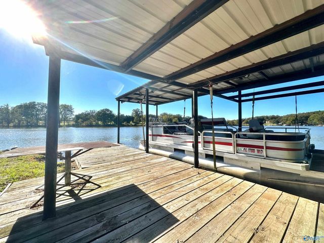 145 Lakewood Drive E, Muscle Shoals, AL 35661