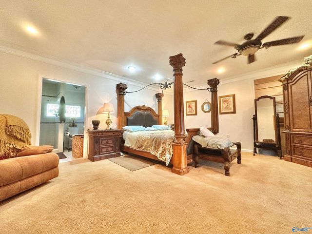 145 Lakewood Drive E, Muscle Shoals, AL 35661