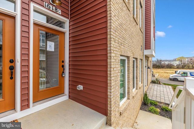 1631 BLACKSMITH WAY UNIT B, Frederick, MD 21702