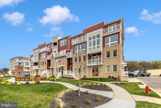 1631 BLACKSMITH WAY UNIT B, Frederick, MD 21702