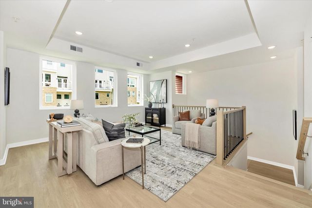 1631 BLACKSMITH WAY UNIT B, Frederick, MD 21702