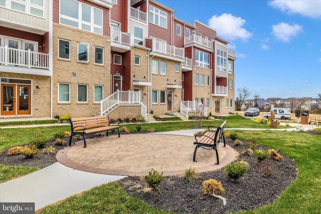 1631 BLACKSMITH WAY UNIT B, Frederick, MD 21702