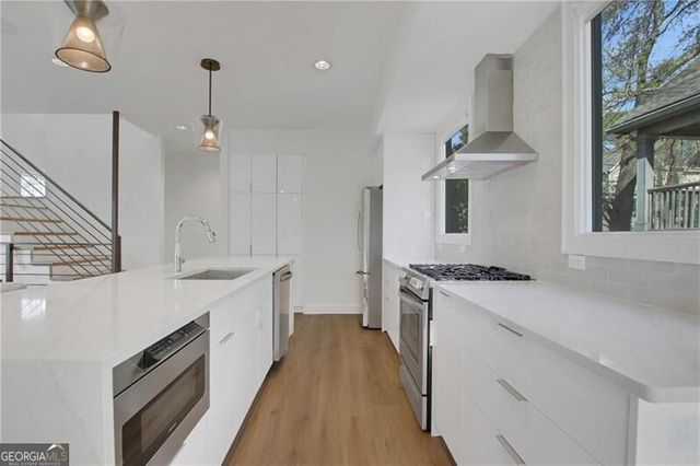 91 Hutchinson Street NE, Atlanta, GA 30307