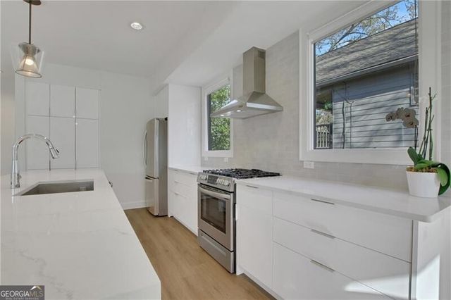 91 Hutchinson Street NE, Atlanta, GA 30307