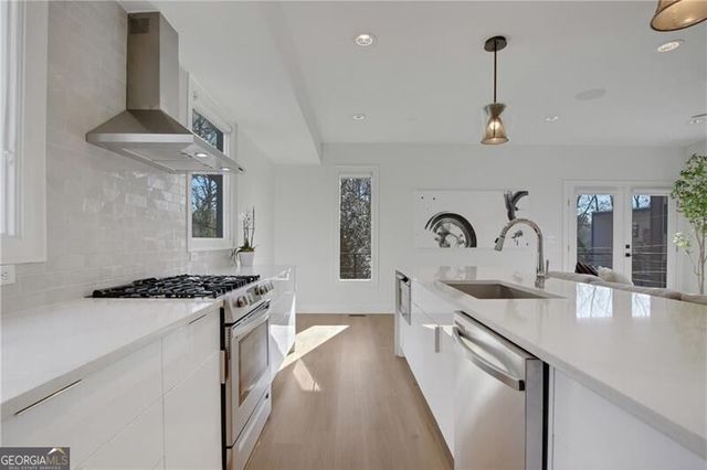 91 Hutchinson Street NE, Atlanta, GA 30307