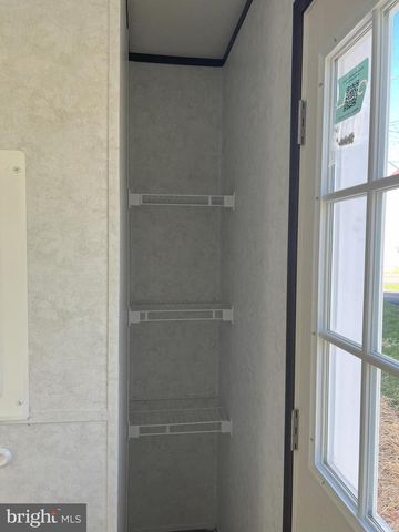 211 EISENHOWER DR, Moorefield, WV 26836