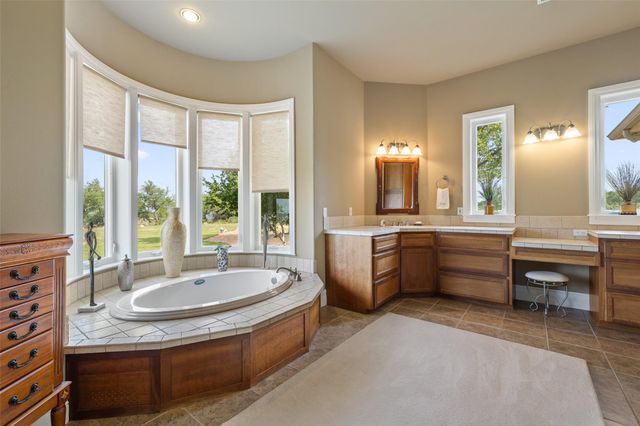 1956 Mountain Pasture Ranch Road RD, Johnson City, TX 78636