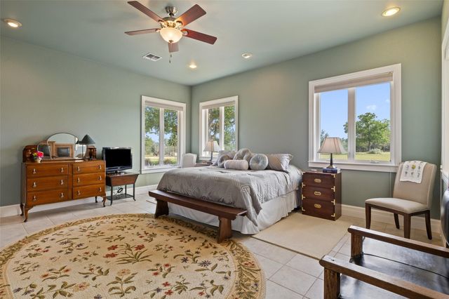 1956 Mountain Pasture Ranch Road RD, Johnson City, TX 78636
