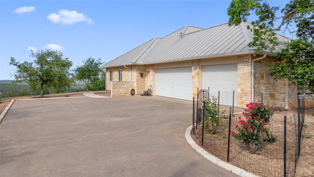 1956 Mountain Pasture Ranch Road RD, Johnson City, TX 78636